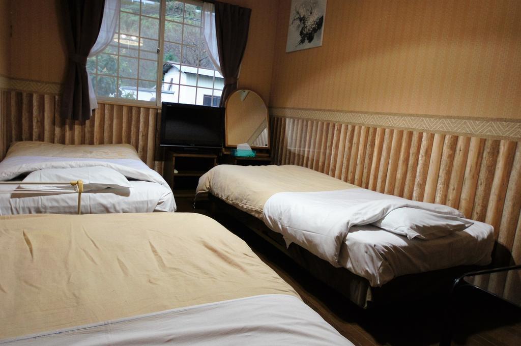 Hotel Biwa Monogatari Atami  Zewnętrze zdjęcie
